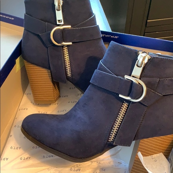 Apt.9 booties - Picture 1 of 6